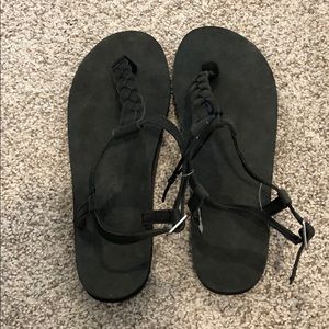 Rainbow sandals size 6.5-7.5